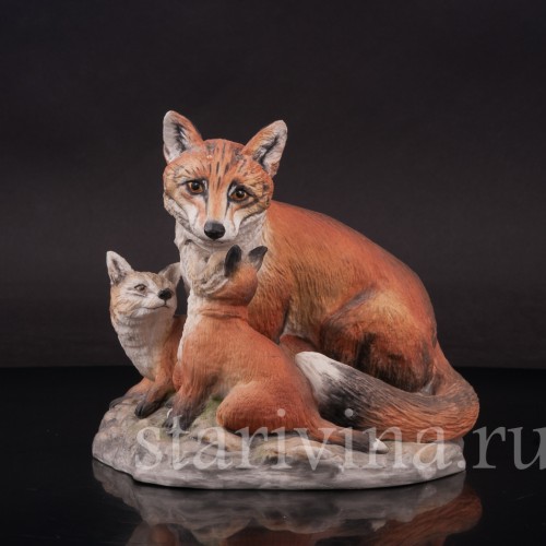 Фигурка из фарфора Лиса с лисятами, Boehm, Англия, кон. 20 в.