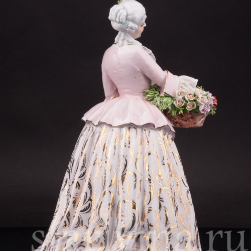 Фарфоровая статуэтка девушки Цветочница, Luigi Fabris, Италия, пер. пол. 20 века.