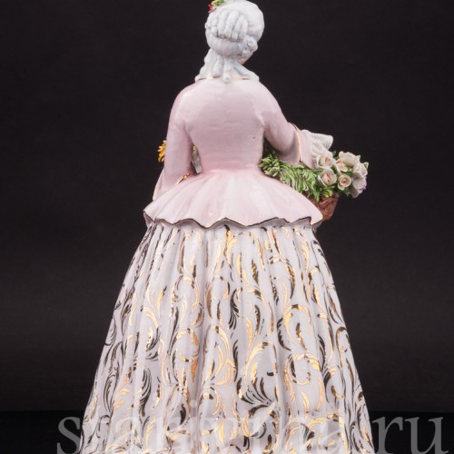 Фарфоровая статуэтка девушки Цветочница, Luigi Fabris, Италия, пер. пол. 20 века.