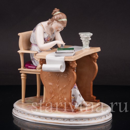 Статуэтка из фарфора Девушка с циркулем (чертёжница), Volkstedt, Германия, кон. 19 в.