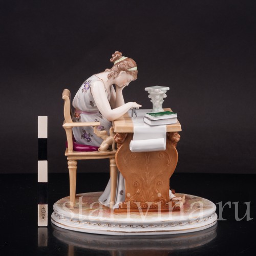 Статуэтка из фарфора Девушка с циркулем (чертёжница), Volkstedt, Германия, кон. 19 в.