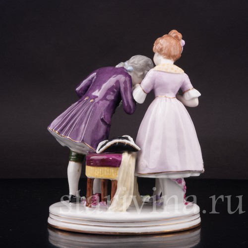 Фигурка из фарфора Первое свидание, Heubach, Германия, нач. 20 века.