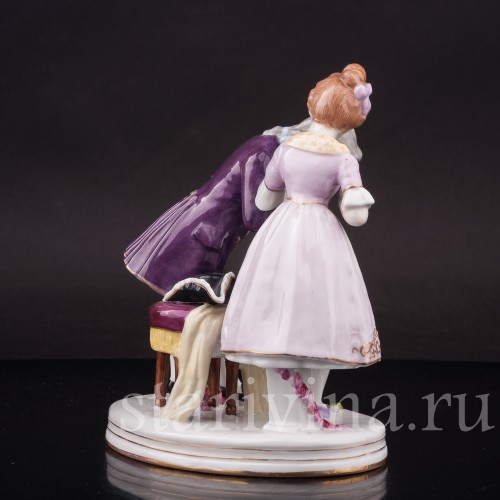 Фигурка из фарфора Первое свидание, Heubach, Германия, нач. 20 века.