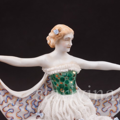 Статуэтка балерины из фарфора Танцовщица ар деко, кружевная, E. A. Muller, Германия, 1890-1927 гг.