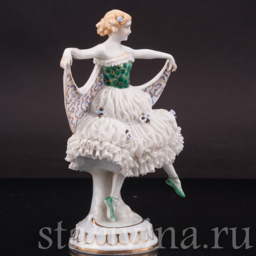Статуэтка балерины из фарфора Танцовщица ар деко, кружевная, E. A. Muller, Германия, 1890-1927 гг.