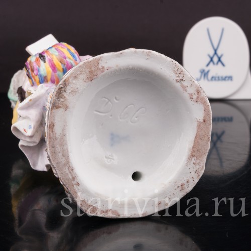 Фарфоровая статуэтка Дама с муфтой, читающая письмо, Meissen, Германия, сер. 19 - нач. 20 вв.