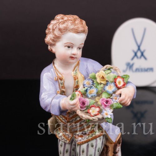 Фарфоровая статуэтка Мальчик с корзиной цветов, Meissen, Германия, перв. пол. 20 в.