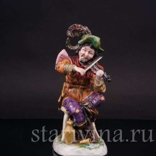 Фигурка из фарфора Странствующий музыкант со скрипкой Ernst Bohne Sohne, Германия, нач. 20 в.