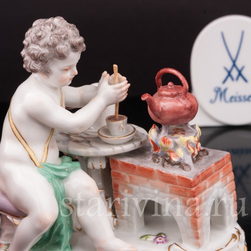 Фарфоровая статуэтка Аллегория огня, путти с чайником, Meissen, Германия, 1951 г.