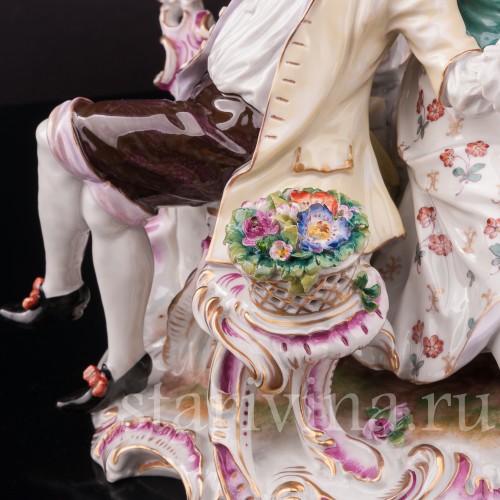 Фарфоровая композиция Вино любви, пасторальная пара, Volkstedt, Германия, нач. 20 в.