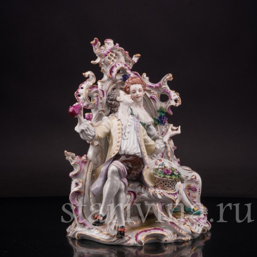 Фарфоровая композиция Вино любви, пасторальная пара, Volkstedt, Германия, нач. 20 в.