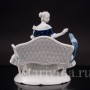 Фигурка из фарфора Девушка с попугаем на диване, Unterweissbach, Германия, кон. 20 в.