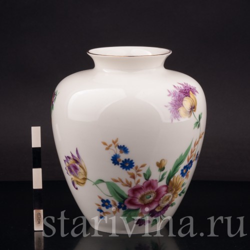 Ваза из фарфора Полевые цветы, Hutschenreuther, Германия, 1949-69 гг.
