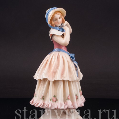 Фарфоровая статуэтка Девушка в капоре, Karl Ens, Германия, 1920-30 гг.