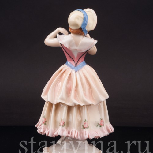 Фарфоровая статуэтка Девушка в капоре, Karl Ens, Германия, 1920-30 гг.