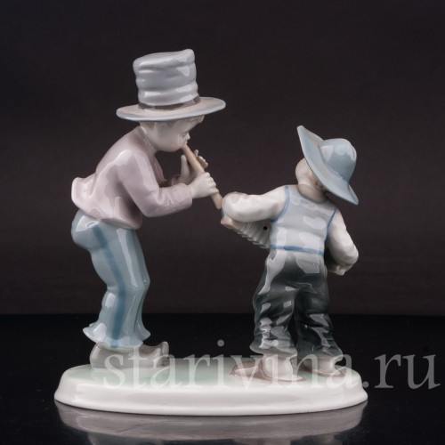 Фигурка детей из фарфора Маленький оркестр, Metzler & Ortloff, Германия, перв. пол. 20 в.