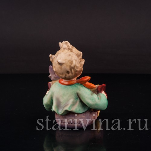 Фигурка из фарфора Мальчик с гармошкой Goebel, Германия, 1990 гг.