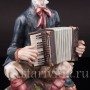 Фарфоровая композиция Мужчина с аккордеоном и таксой, Capodimonte, Италия, сер. 20 века.