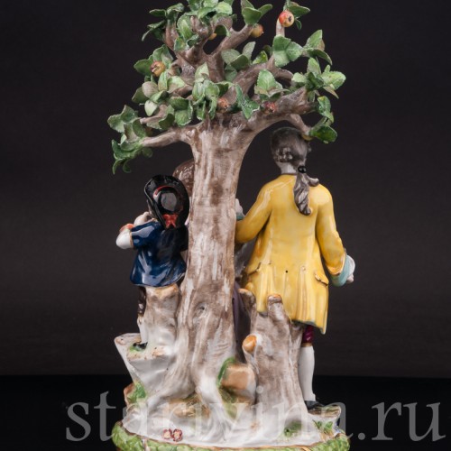 Фарфоровая композиция Под деревом, Volkstedt, Германия, кон. 19 в.