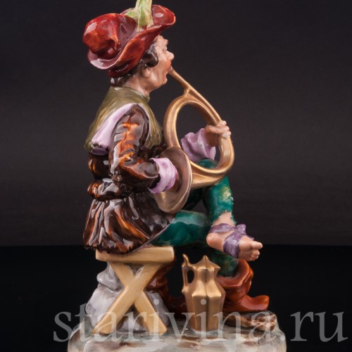 Фигурка из фарфора Странствующий музыкант с рожком Ernst Bohne Sohne, Германия, нач. 20 в.