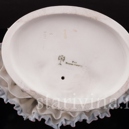 Фарфоровая статуэтка Девушка в капоре, Karl Ens, Германия, 1920-30 гг.