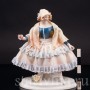 Фарфоровая статуэтка Девушка в капоре, Karl Ens, Германия, 1920-30 гг.