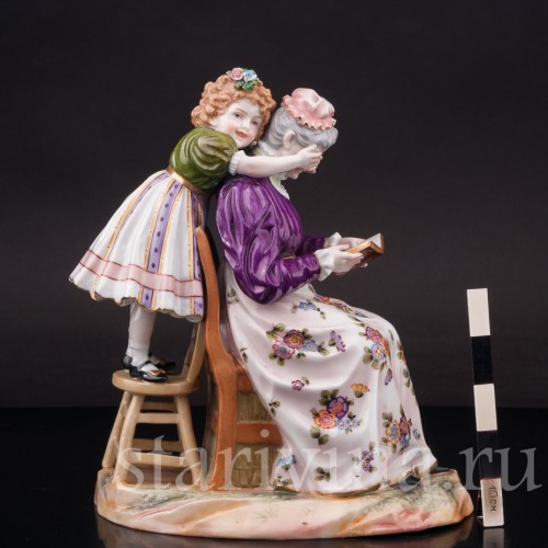 Фарфоровая фигурка "Кто это? Угадай!", Muller & Co, Германия, нач. 20 в.