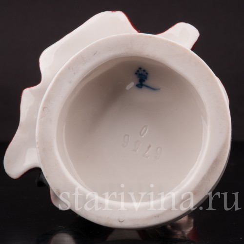 Фарфоровая статуэтка Девушка в народном костюме, Dressel, Kister & Co, Германия, нач. 20 в.