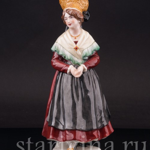 Фарфоровая статуэтка Девушка в народном костюме, Dressel, Kister & Co, Германия, нач. 20 в.