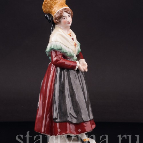 Фарфоровая статуэтка Девушка в народном костюме, Dressel, Kister & Co, Германия, нач. 20 в.