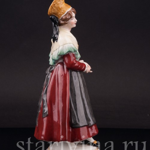 Фарфоровая статуэтка Девушка в народном костюме, Dressel, Kister & Co, Германия, нач. 20 в.