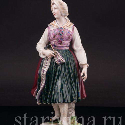 Девушка в народном костюме, Dressel, Kister & Co, Германия, нач. 20 века