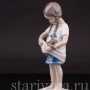 Фигурка из фарфора Девочка с котенком Bing & Grondahl, Дания, 1952-58 гг.