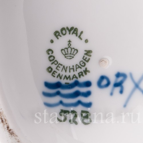 Фарфоровая фигурка Девушка, пасущая гуся, Royal Copenhagen, Дания, 1958 год.