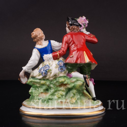 Композиция из фарфора Пылкий поклонник, Muller & Co, Германия, пер. пол. 20 века.
