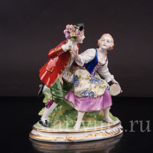 Композиция из фарфора Пылкий поклонник, Muller & Co, Германия, пер. пол. 20 века.
