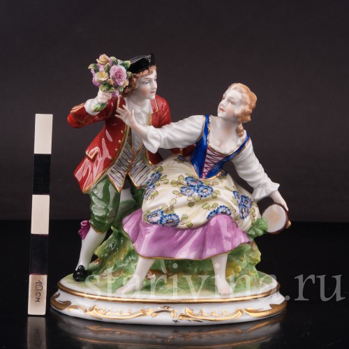 Композиция из фарфора Пылкий поклонник, Muller & Co, Германия, пер. пол. 20 века.