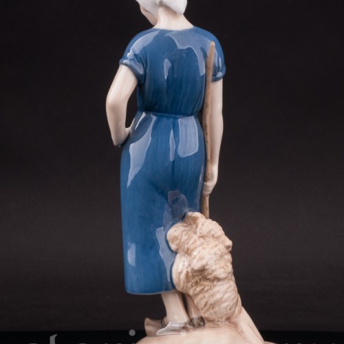 Статуэтка из фарфора Девшука с граблями, Bing & Grondahl, Дания, 1952-58 гг.