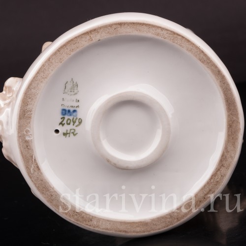 Фигура из фарфора Юноша с вилами, Bing & Grondahl, Дания, 1952-58 гг.