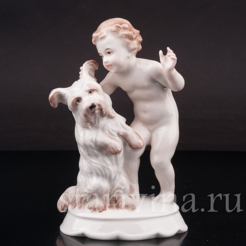 Фигурка из фарфора "По секрету", малыш с собакой, Rosenthal, Германия, 1935 год.
