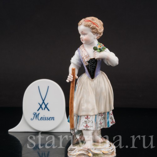 Фигурка из фарфора Девочка с лопатой Meissen, Германия, сер. 19 - нач. 20 вв.
