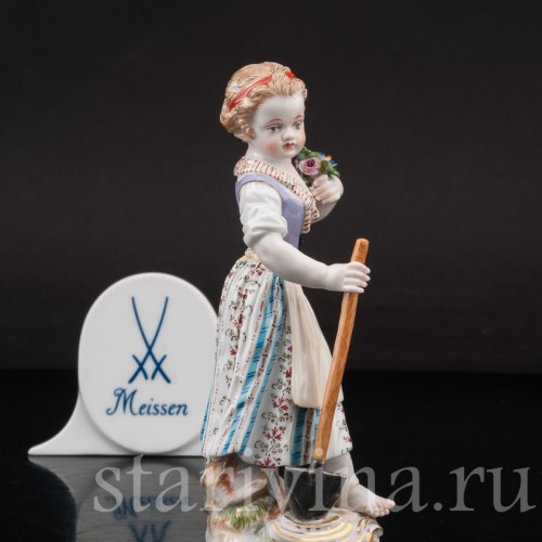Фигурка из фарфора Девочка с лопатой Meissen, Германия, сер. 19 - нач. 20 вв.
