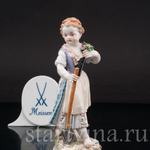 Фигурка из фарфора Девочка с лопатой Meissen, Германия, сер. 19 - нач. 20 вв.