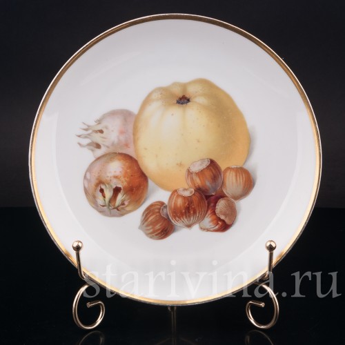 Декоративная тарелка из фарфора Яблоко, мушмула, фундук, Thomas, Германия, вт. пол. 20 в.