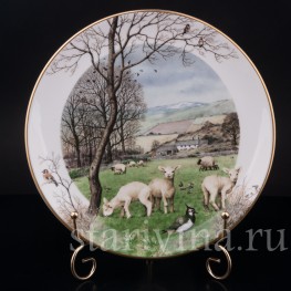 Декоративная тарелка из фарфора Сезон ягнения в январе, Royal Worcester, Великобритания, 1979 г.
