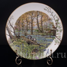 Декоративная тарелка из фарфора Лес в апреле, Royal Worcester, Великобритания, 1979 г.