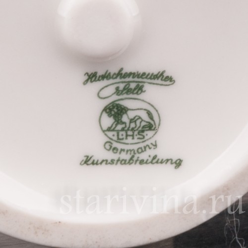 Фарфоровая статуэтка Девушка с двумя золотыми мячами, Hutschenreuther, Германия, 1955-69 гг.