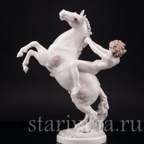 Статуэтка девушки из фарфора Утренняя прогулка, обнаженная на лошади, Hutschenreuther, Германия, 1945-49 гг.