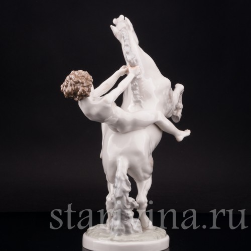 Статуэтка девушки из фарфора Утренняя прогулка, обнаженная на лошади, Hutschenreuther, Германия, 1945-49 гг.