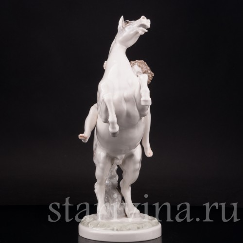 Статуэтка девушки из фарфора Утренняя прогулка, обнаженная на лошади, Hutschenreuther, Германия, 1945-49 гг.